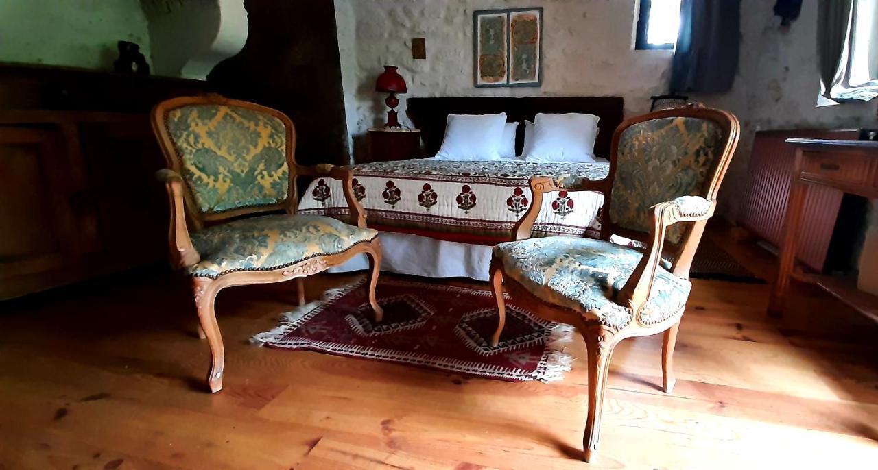 Aux Tuileries Nord B&B Creon Bagian luar foto