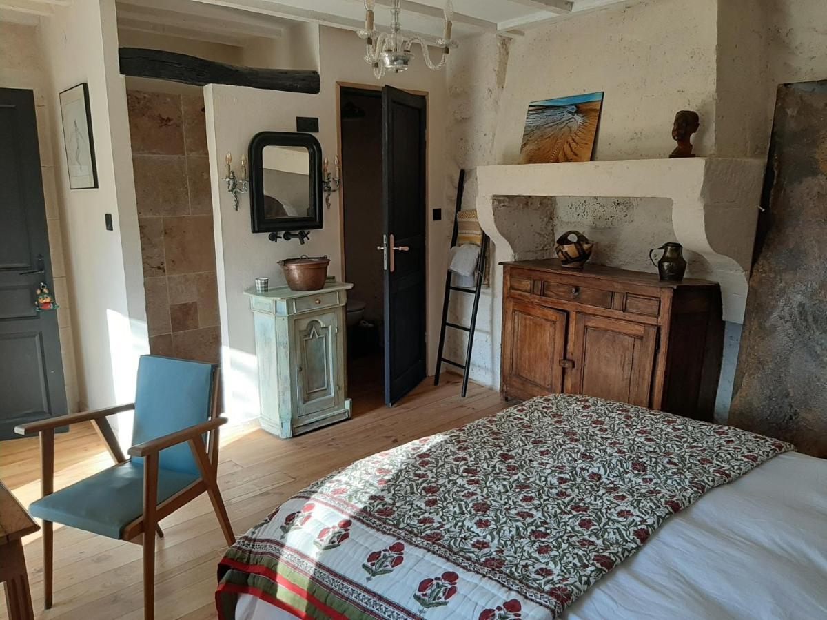 Aux Tuileries Nord B&B Creon Bagian luar foto